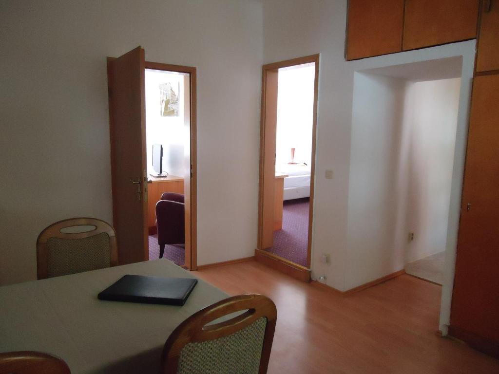 Hotel Schweizer Hof Halle  Ruang foto