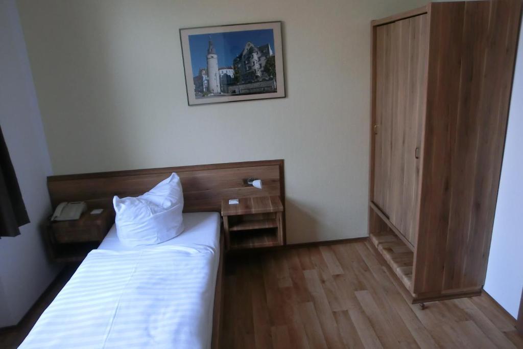 Hotel Schweizer Hof Halle  Bagian luar foto